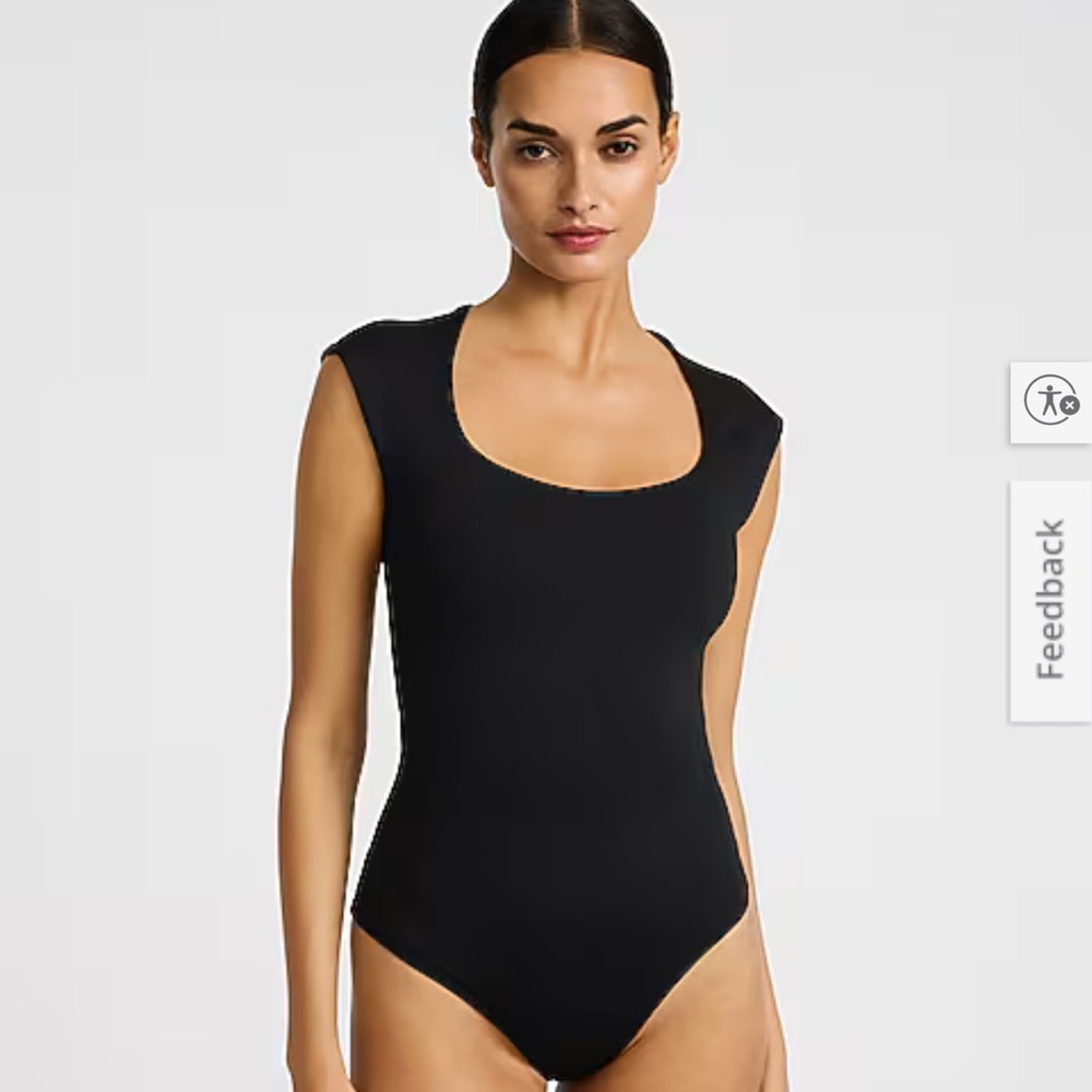 Express Body Contour High Compression Scoop Neck Cap Sleeve Thong Bodysuit